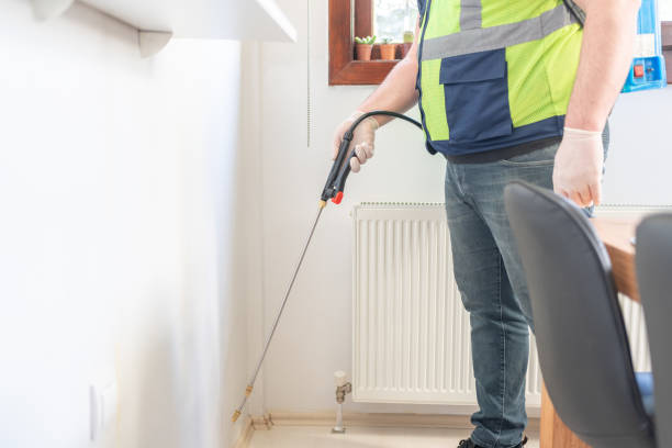 Best Commercial Pest Control Services  in Slaton, TX